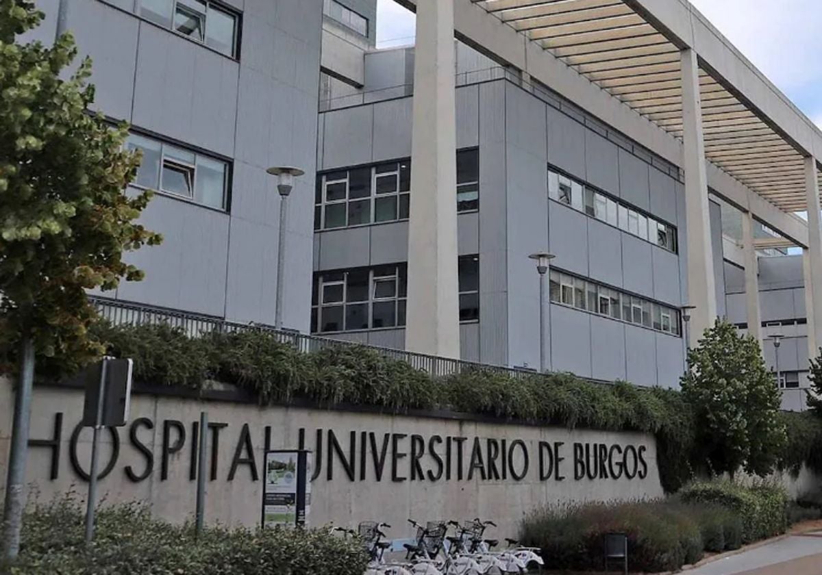 Entrada al Hospital Universitario de Burgos.