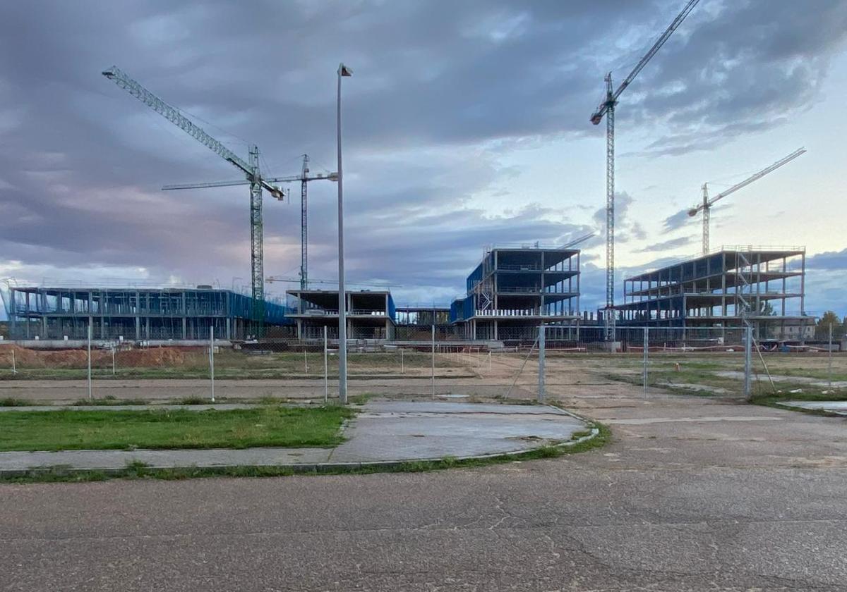 Las obras del nuevo hospital de Aranda avanzan con paso firme.