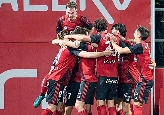 Celebración del gol del Mirandés.
