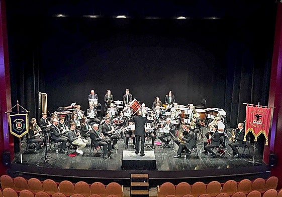 La Banda de Música de Briviesca interpretó la primera parte del concierto