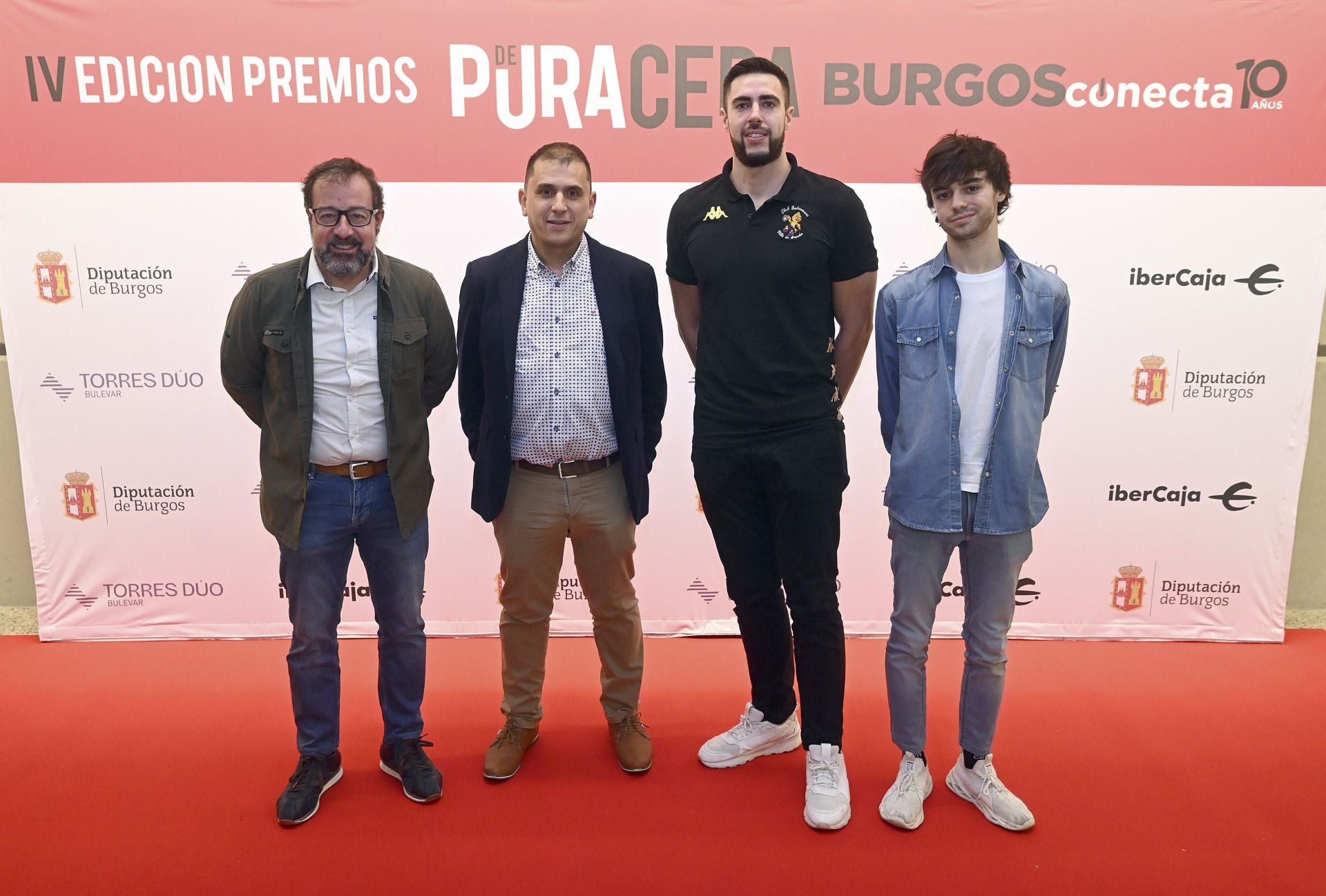 Dani Márquez, Juan Pablo Berdón, Víctor Mejías y Rodrigo Calvo. del equipo de balonmano Villa de Aranda.