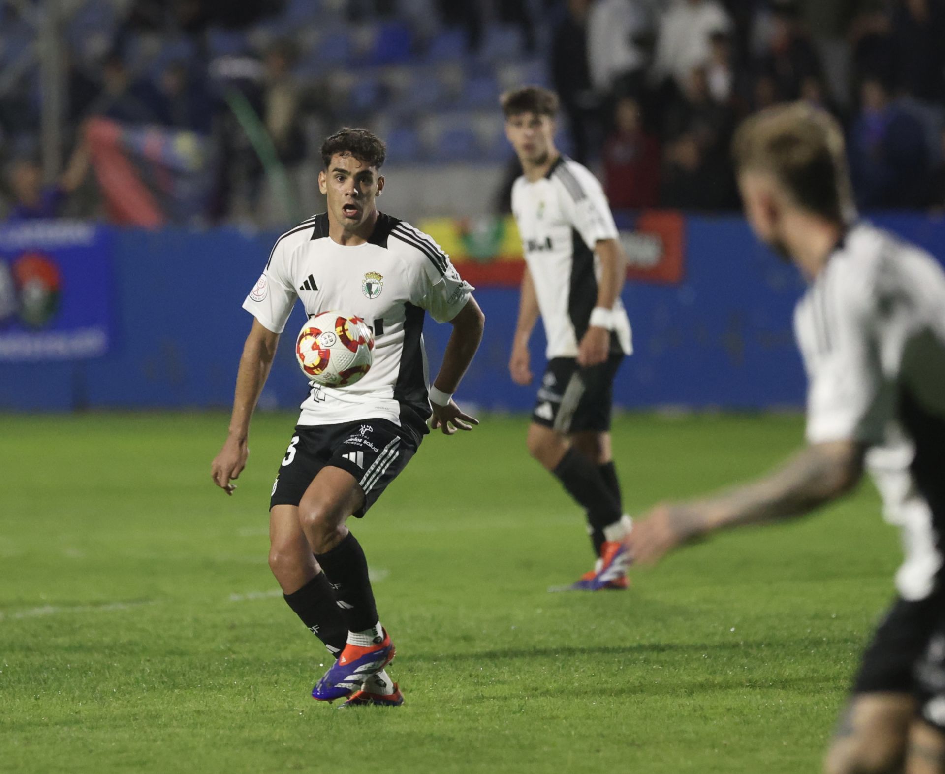 El partido entre el CD Móstoles y el Burgos CF, en imágenes