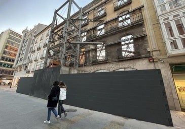 El edificio en ruina que afea el centro de Burgos, varado y sin plan de futuro