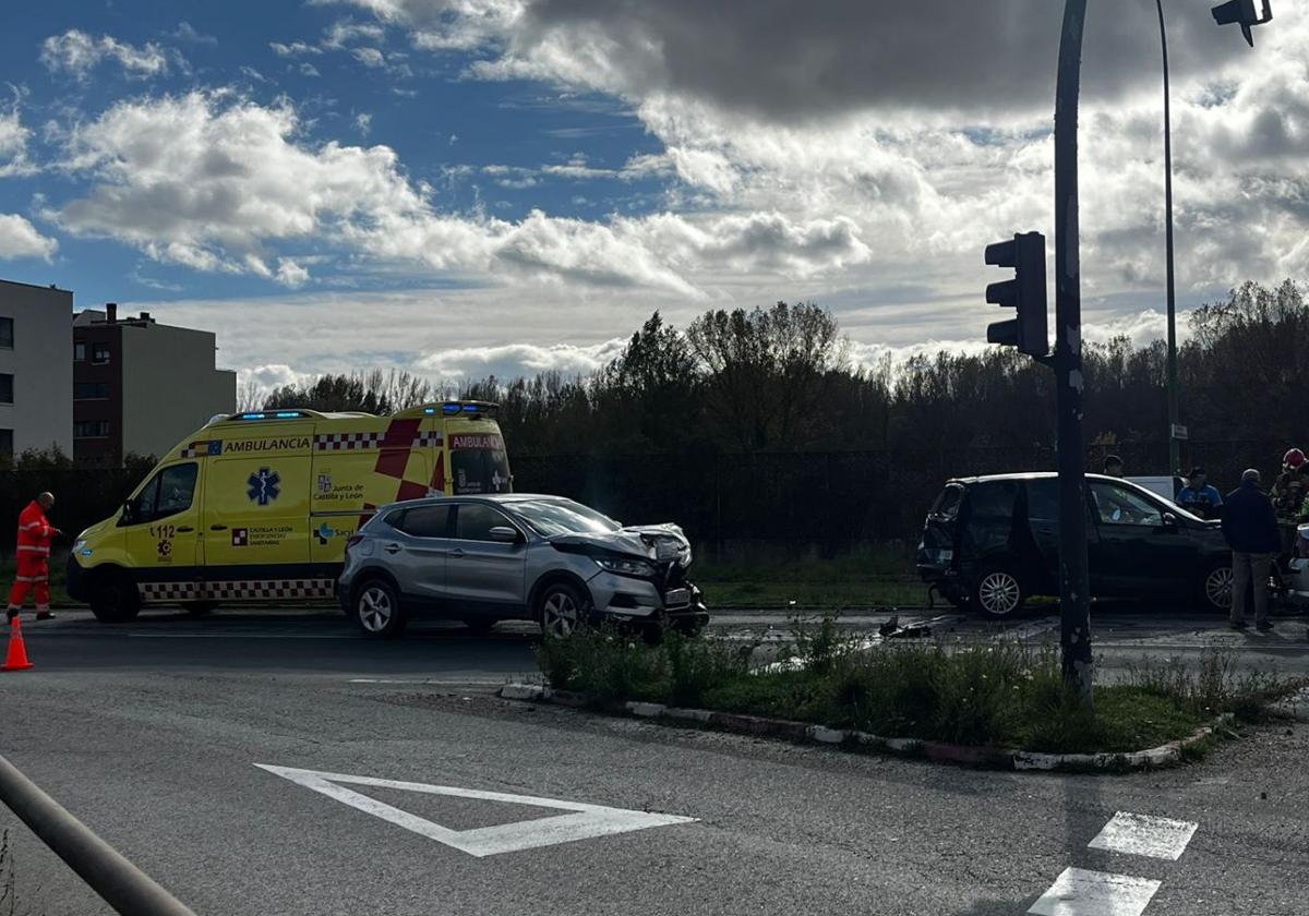 Los servicios de Emergencias en el lugar del suceso en Burgos.