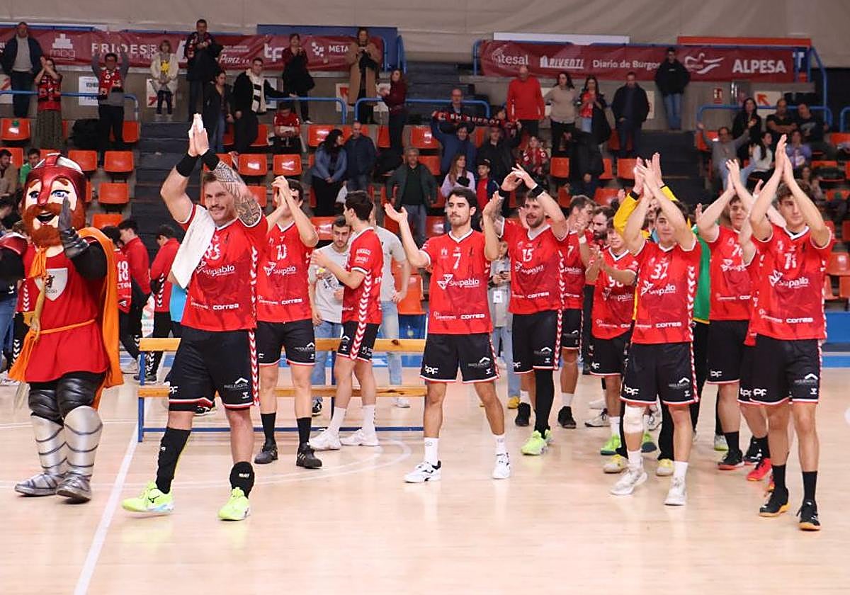 El UBU San Pablo, celebrando una victoria en El Plantío.