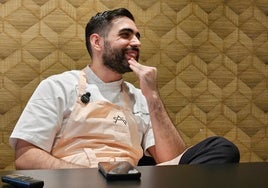 Alejandro Serrano ha participado en un cocinado benéfico desde Ávila