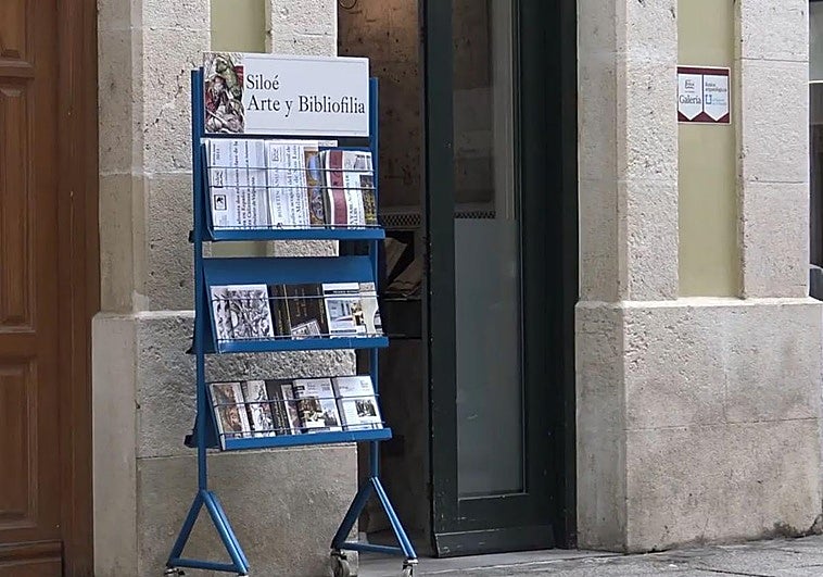 En la galería de la editorial Siloé Arte y Bibliofilio podemos encontrar restos visibles de estas esguevas y los podemos observar.