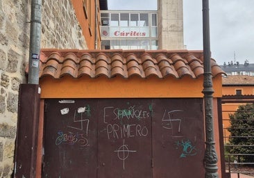 Las ONG que trabajan con migrantes en Burgos amanecen con pintadas racistas