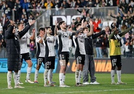 Partido entre el Burgos CF y el Eibar en El Plantío