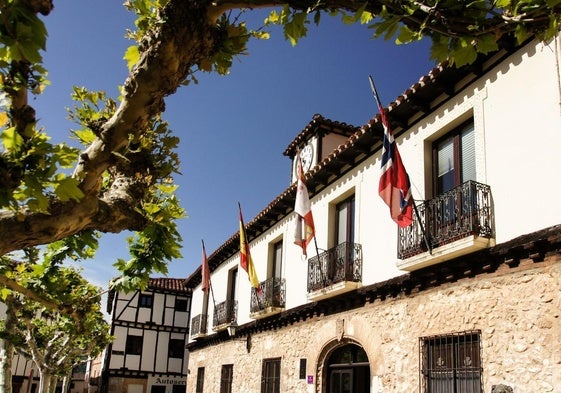 Ayuntamiento de Covarrubias.