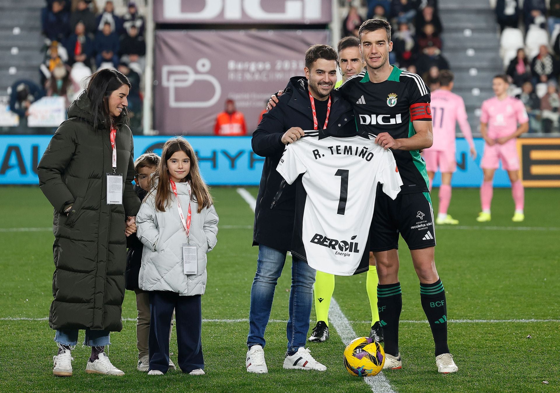 David López da tres puntos de oro al Burgos en el descuento