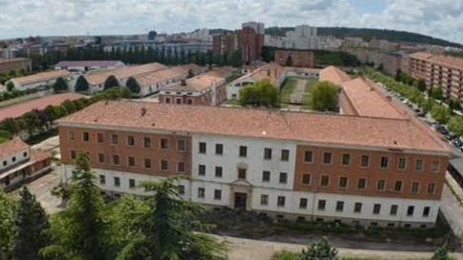 Imagen antes - El antes y el después del solar del cuartel de Artillería.