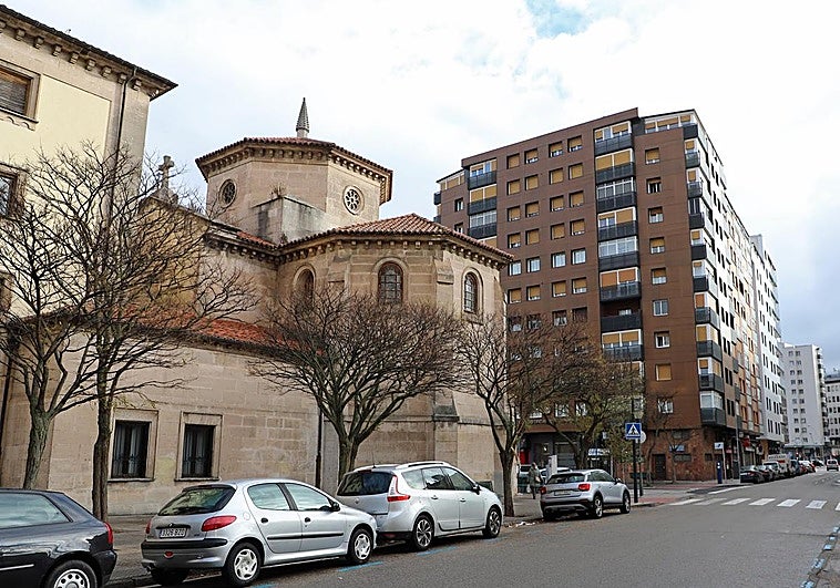 Calle Amaya en el barrio de Los Vadillos de Burgos.