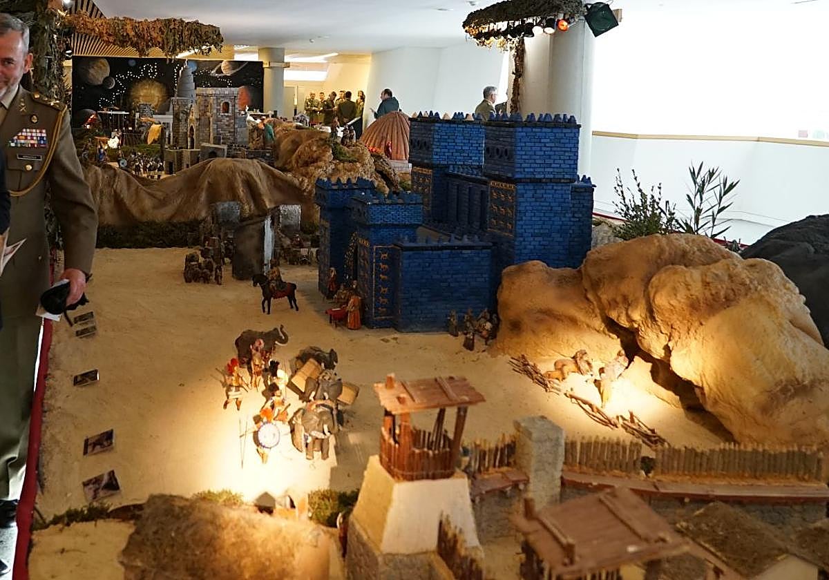 Visita al Belén Monumental del Ejército.