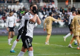 Dani Ojeda durante el partido de este domingo en El Plantío