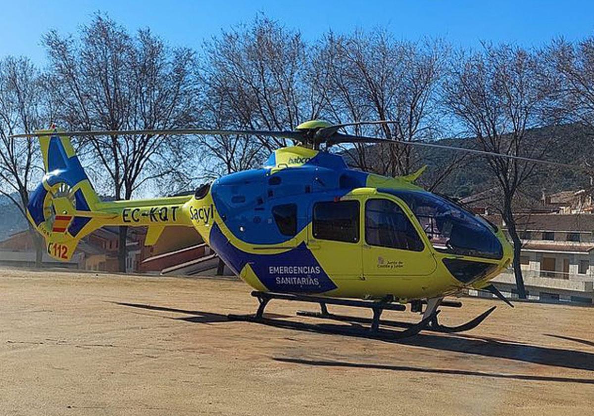 Al lugar ha acudido un helicóptero medicalizado pero no han podido hacer nada por salvar la vida del jinete.