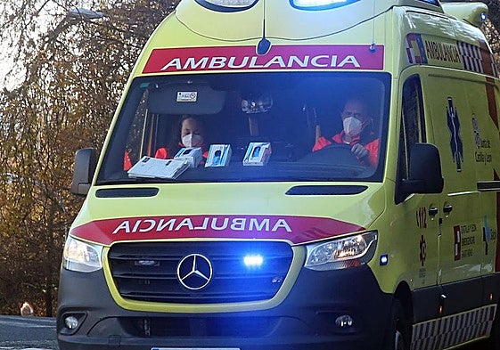 Imagen de archivo de una ambulancia.
