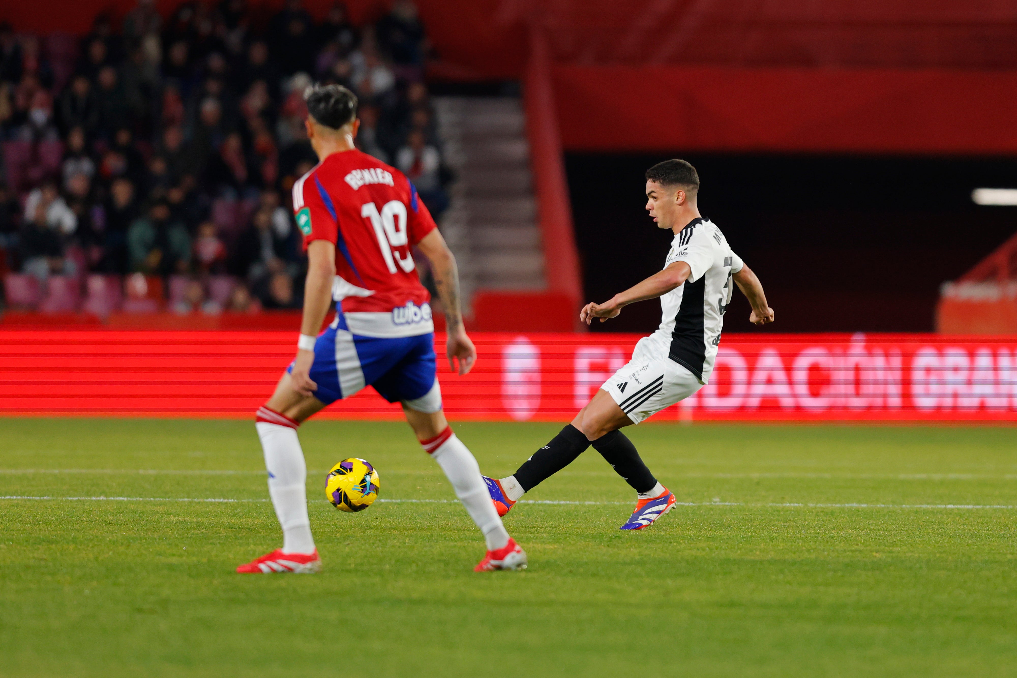 Así ha sido, en imágenes, el encuentro entre el Granada CF y el Burgos CF