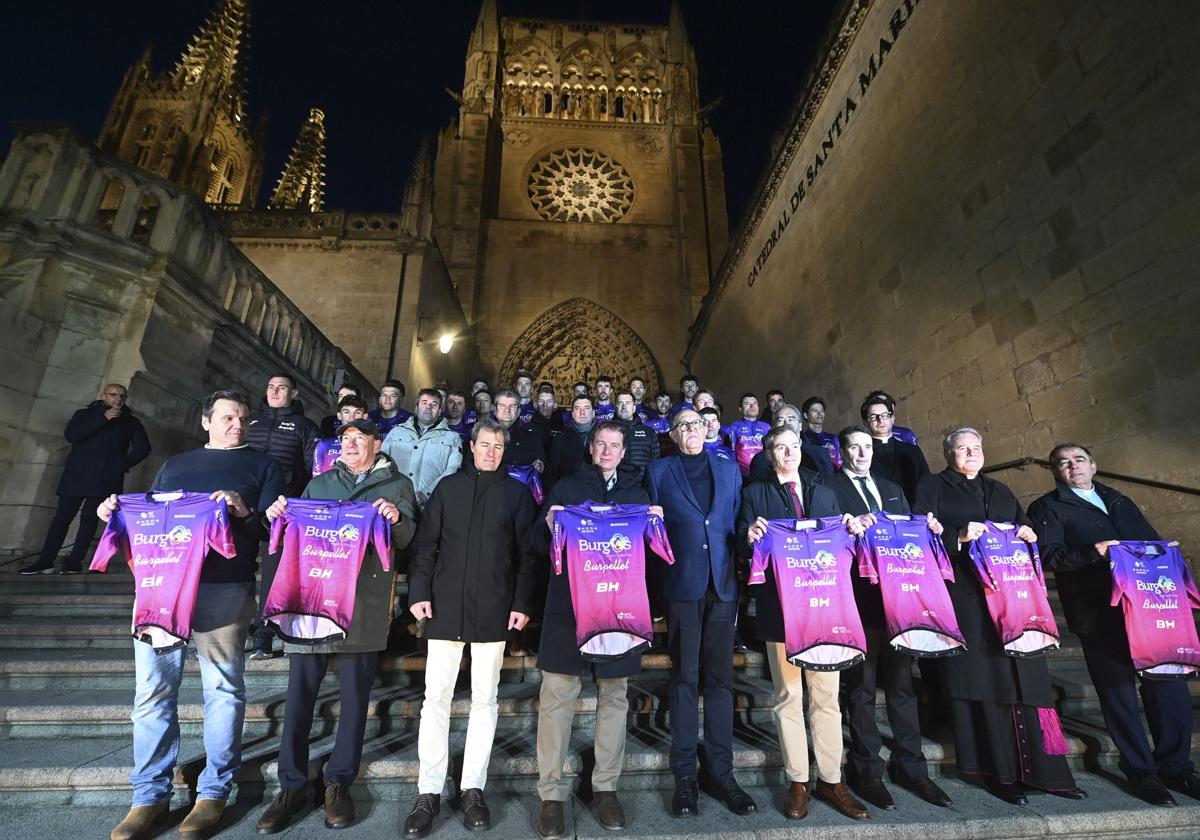 Presentación del Burgos Burpellet BH en la Catedral.