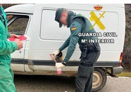 Imagen de la intervención de la Guardia Civil.