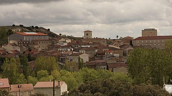 Las condiciones para alquilar el bar y las piscinas de un pueblo de Burgos
