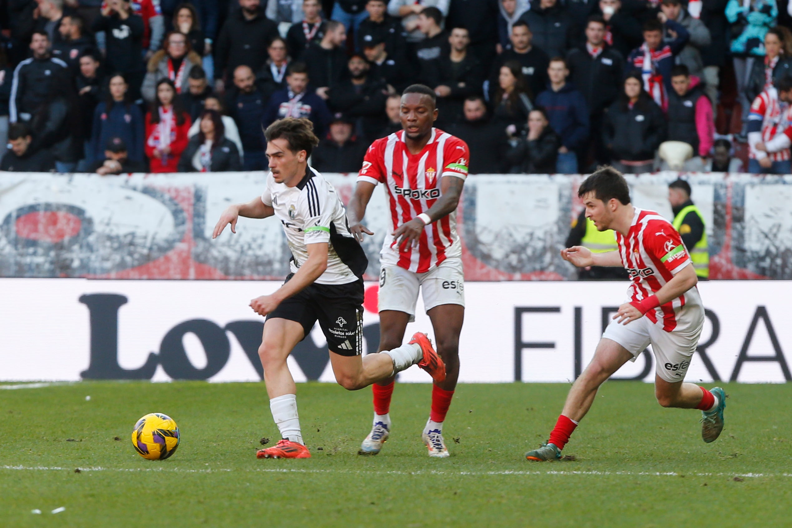 Así ha sido, en imágenes, la derrota del Burgos CF en Gijón