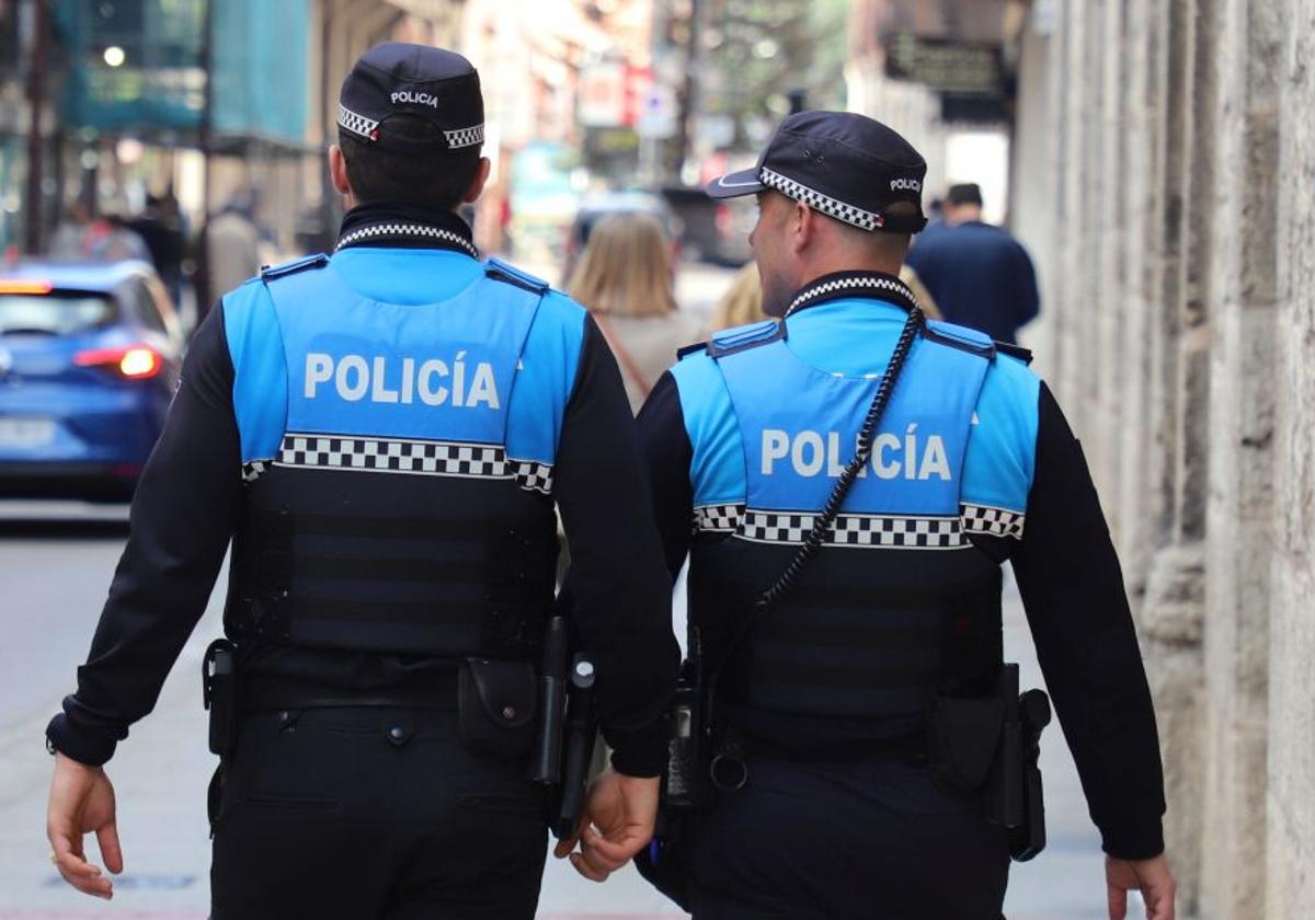 Imagen de archivo de agentes de la Policía Local de Burgos.