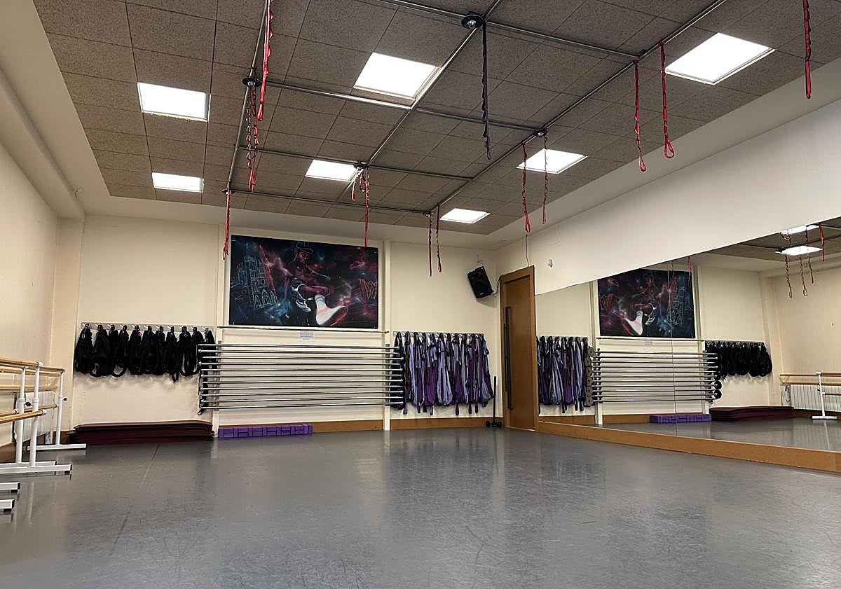 Imagen principal - ¡Ponte en forma con Yoga Aéreo!