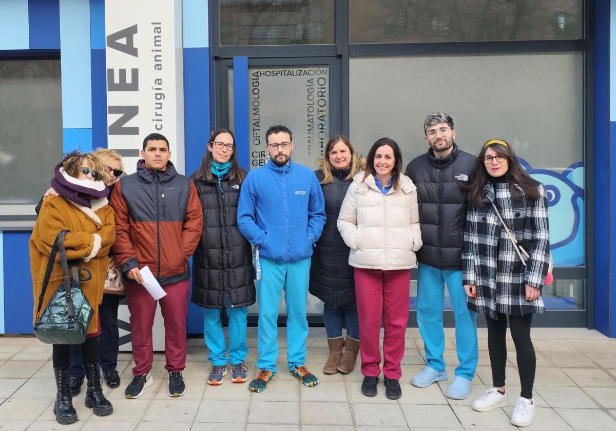 Parón de los veterinarios de Burgos en protesta por la nueva ley del medicamento.