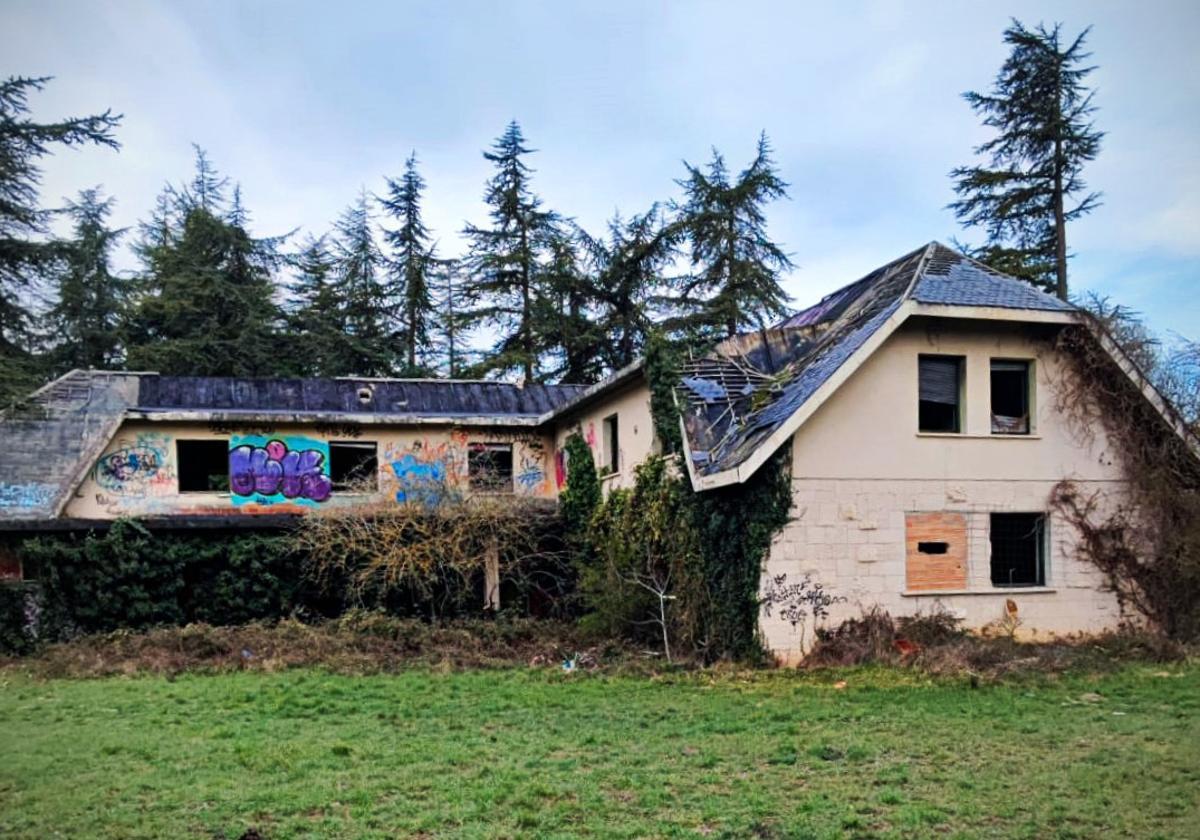 Imagen del albergue, conocido como la Casa del Guarda.