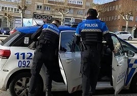 Imagen de archivo de una patrulla de la Policía Local.