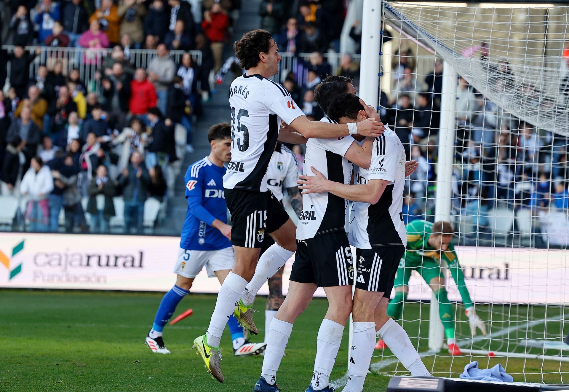 El Burgos deja escapar los tres puntos de El Plantío frente al Real Oviedo