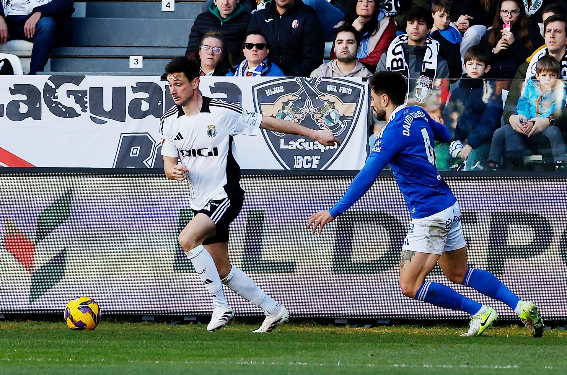 El Burgos deja escapar los tres puntos de El Plantío frente al Real Oviedo