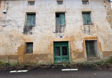 Venden una casa del siglo XIX en un pueblo de Burgos por 17.000 euros