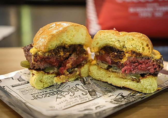 Hamburguesa que presenta a concurso La Rima desde Burgos.