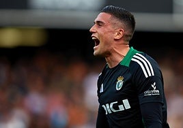 Edu Espiau, celebrando el gol frente al Castellón.