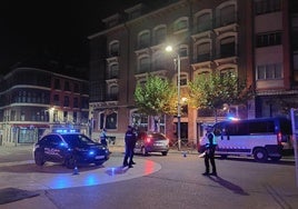 Actuación de la Policía Local de Aranda durante la noche.