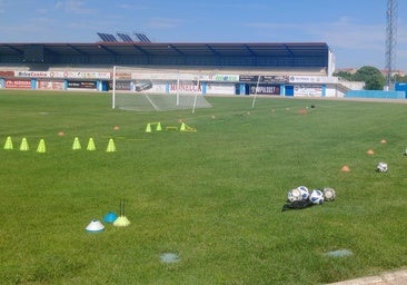 El árbitro de fútbol agredido por un padre en Burgos continúa hospitalizado