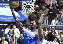 Momento del partido entre el Silbö San Pablo Burgos y el Valladolid.