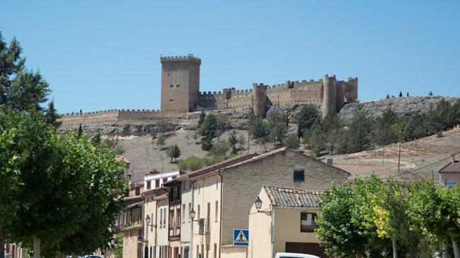 Otro pueblo con castillo. ¿Cuál?