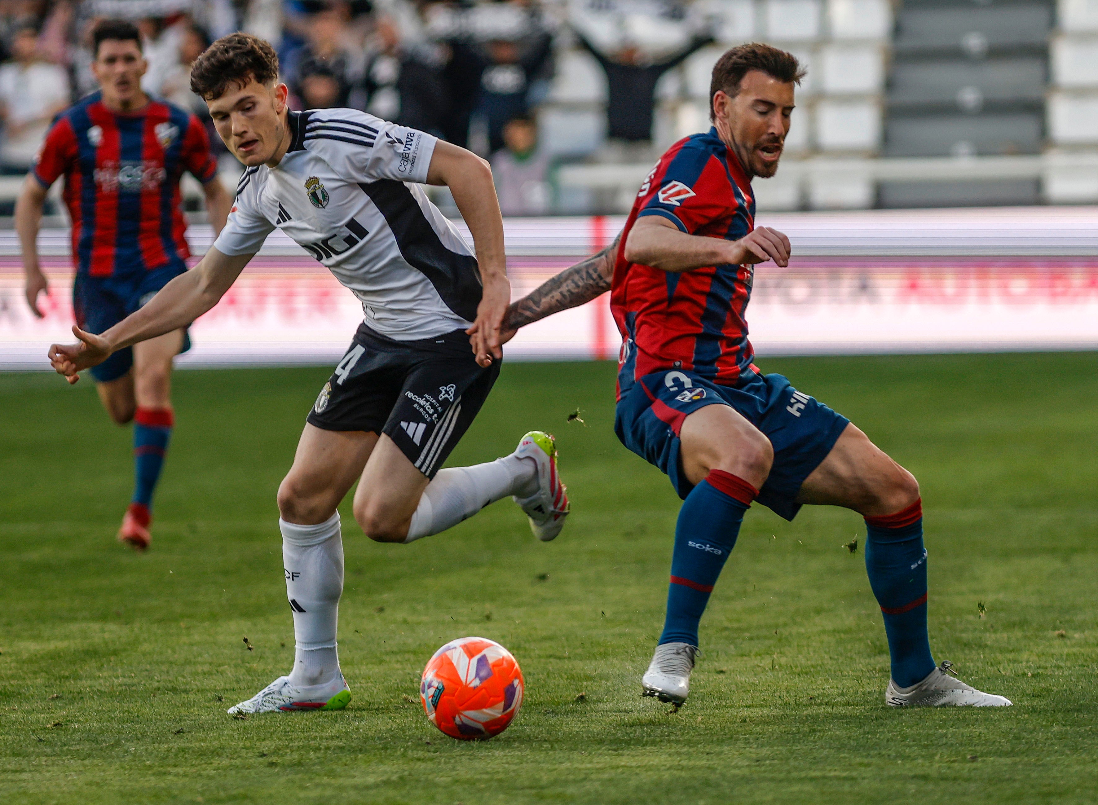 Así ha sido, en imágenes, el triunfo del Burgos CF