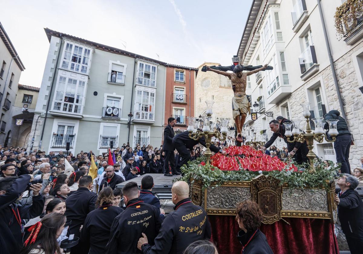 La procesión del Santísimo Cristo de Burgos, en imágenes