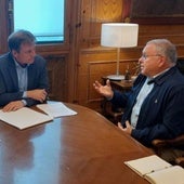 Representantes de la Gobernanza de Pequeños Municipios con Borja Suárez, presidente de la Diputación de Burgos, y Ramiro Ibáñez, vicepresidente.