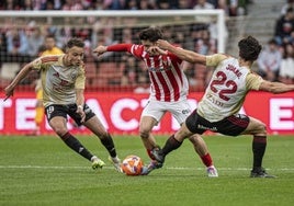 Imagen del partido entre el Sporting y el Mirandés en Gijón.