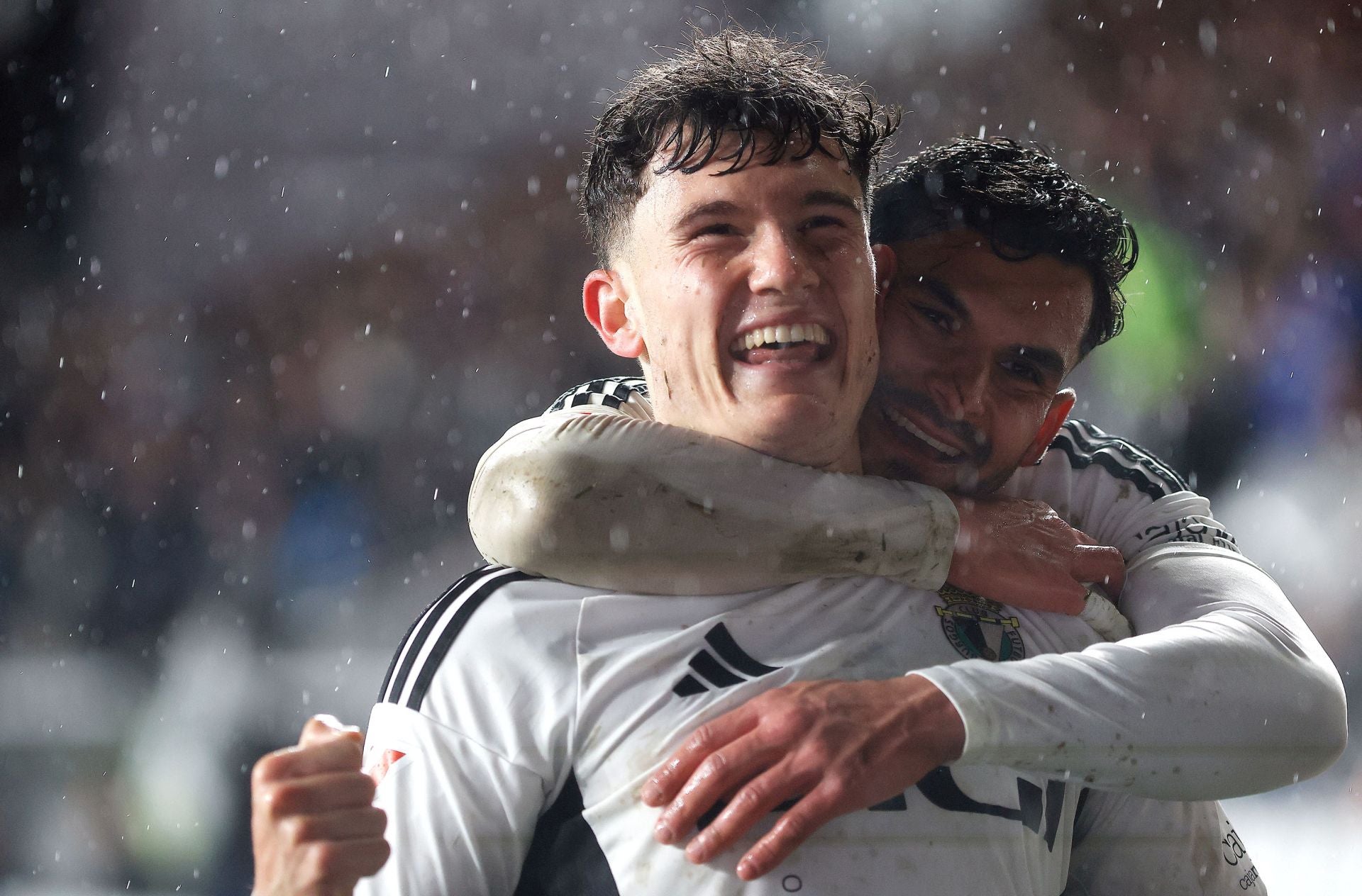 El encuentro entre el Burgos CF y el Cádiz CF en imágenes