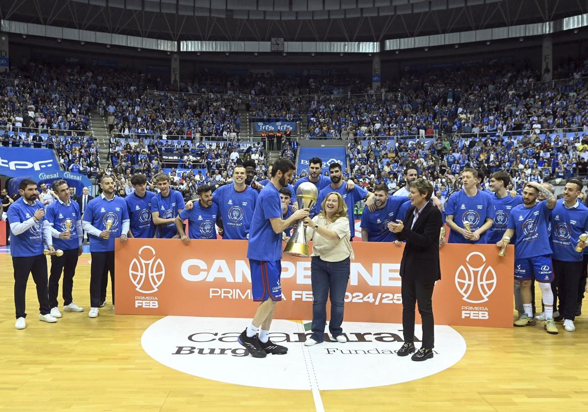 La fiesta del Coliseum se trasladará a la plaza Mayor en unos días.