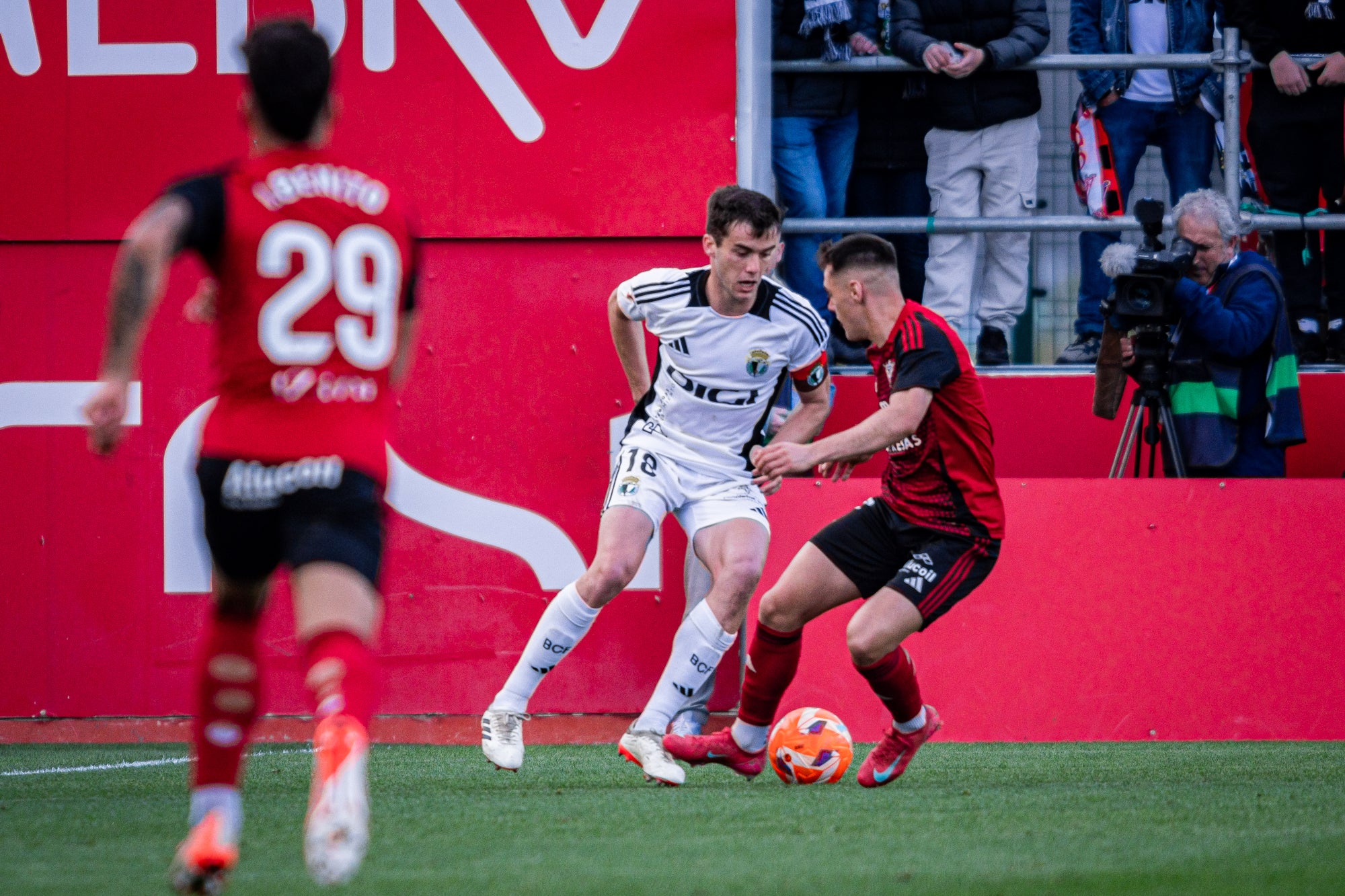 La derrota del Burgos CF en el derbi, en imágenes