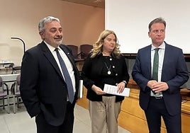 De la Fuente, Ayala y Suárez informaron de la situación a última hora del día.