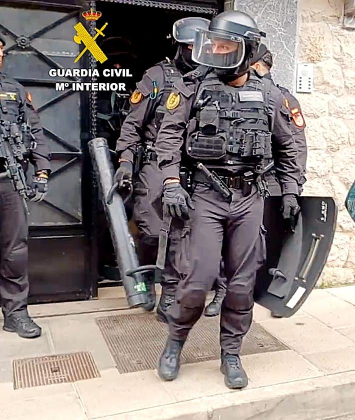 Imagen secundaria 2 - Desarticulan una banda dedicada al robo de tabaco que actuó en Burgos