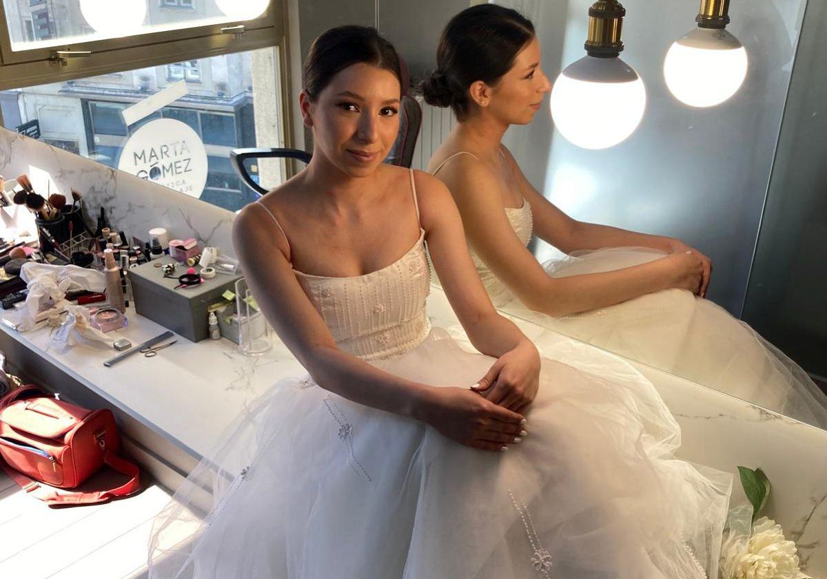 Imagen principal - Las nuevas tendencias en maquillajes de bodas y eventos 2025